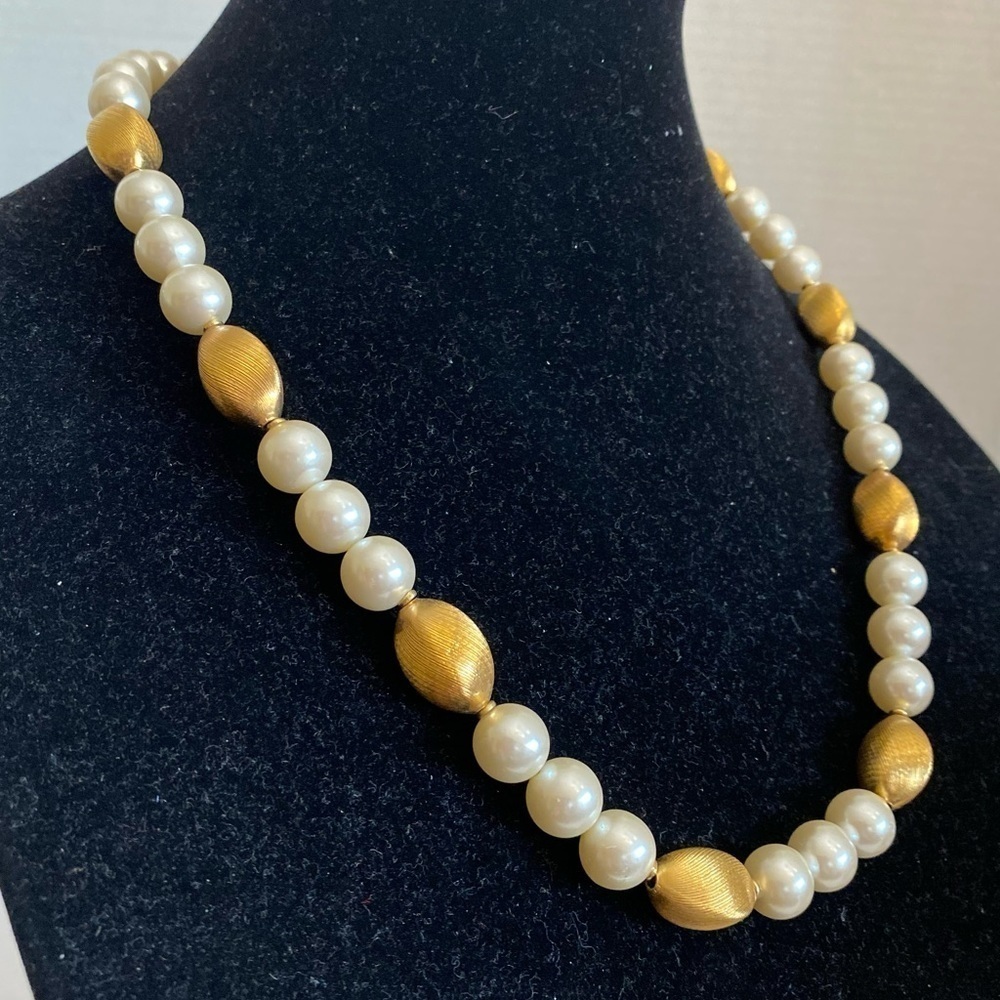 Vintage Napier Chunky Lined Faux Pearls Gold Plated Large Beads Necklace Jewelry